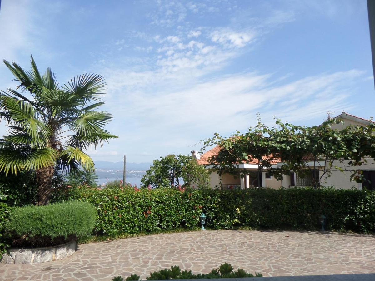 Family Friendly Apartments With A Swimming Pool Lovran, Opatija - 14178 Extérieur photo